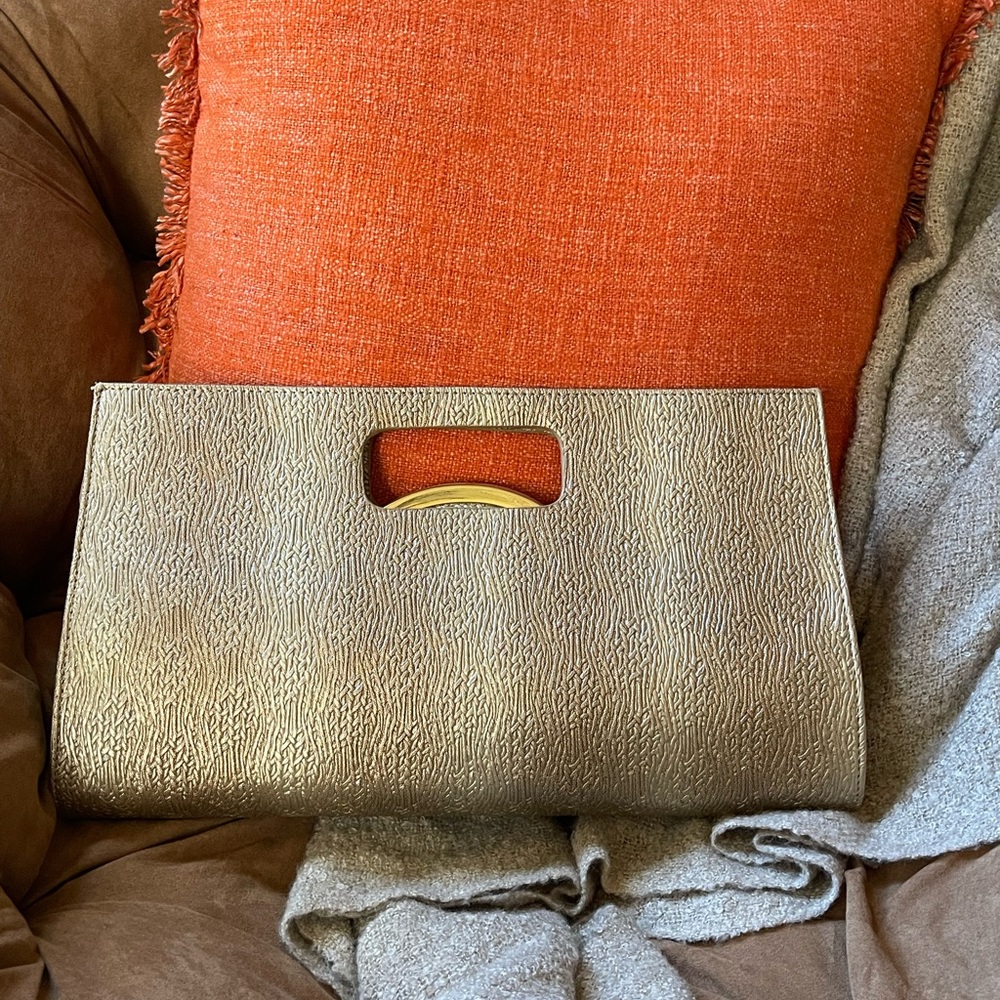 Gold clutch
